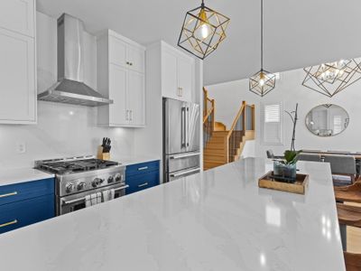 Upscale 4 Bedroom Family House | Parking | W&D