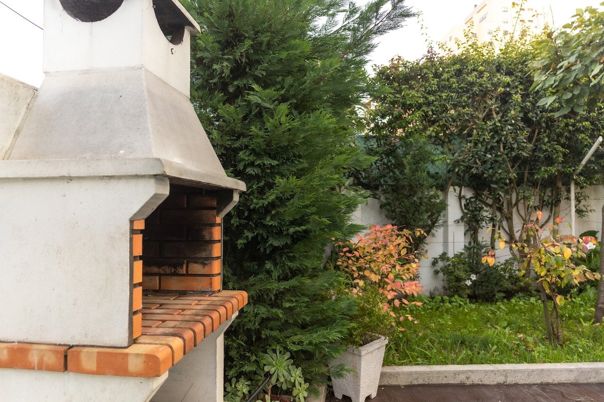 Douro Garden House and Pool gallery image 5