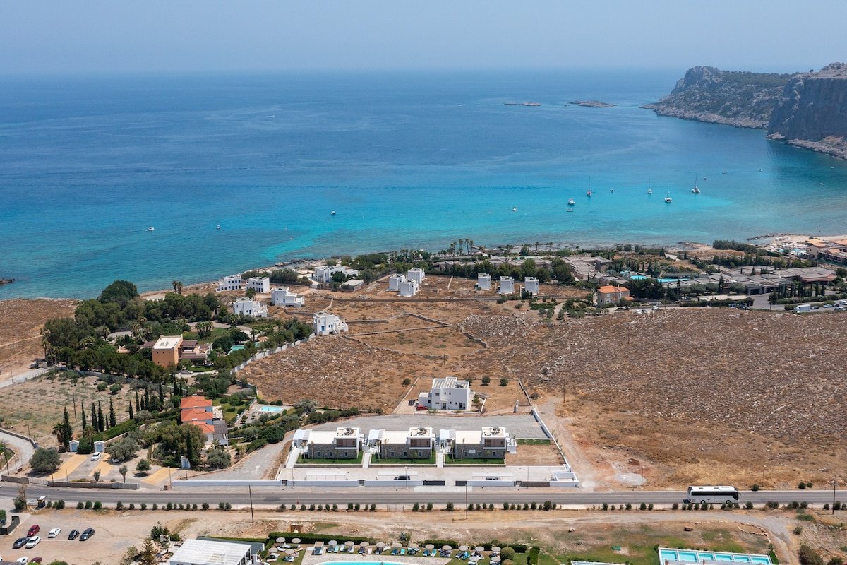 Lindian Poem Villa 3 gallery image 2