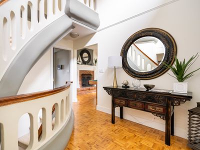 Steps to best sandy beach! Stunning oceanview home