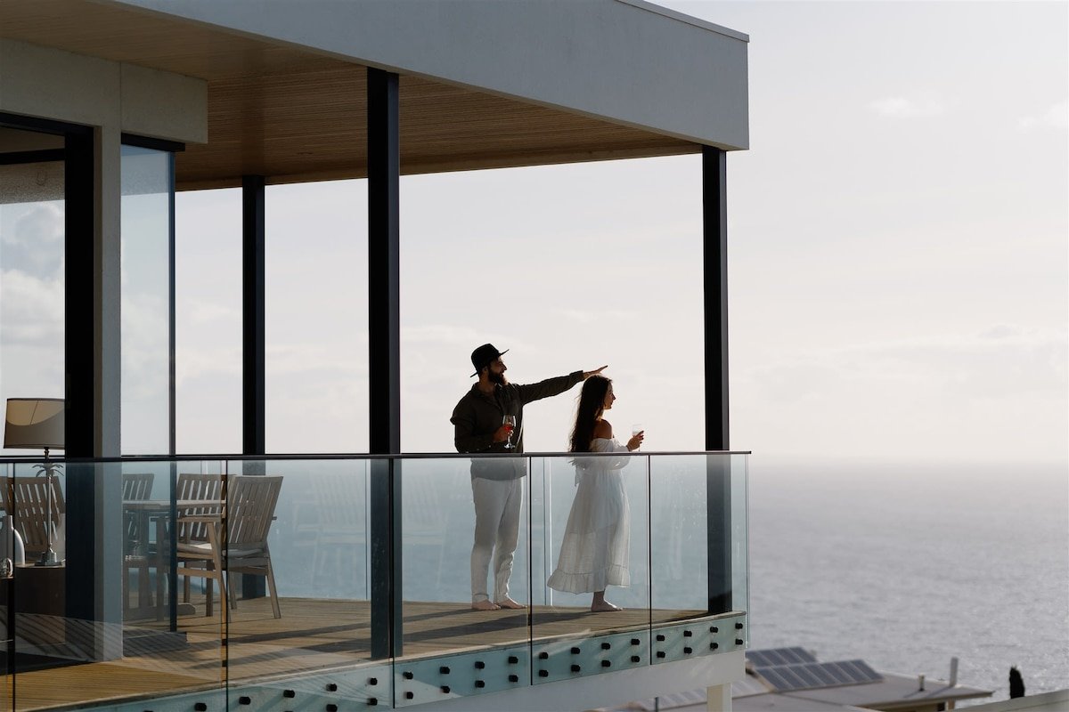 Bayview Luxe Entertainer | Pool & World Class View gallery image 3