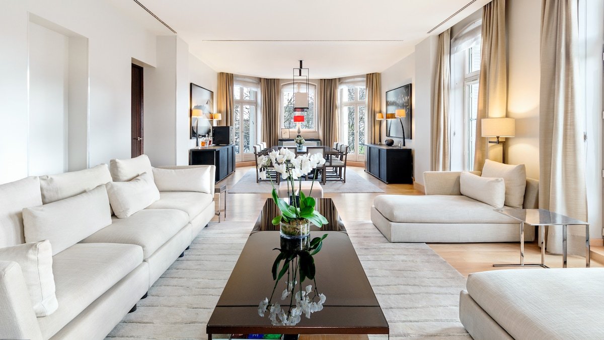 3 Bedroom Eiffel Apartment Eiffel Tower View