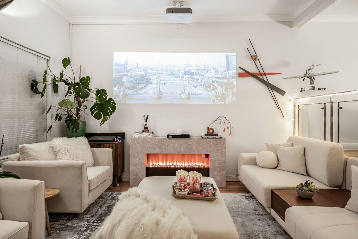 Luxury Knightsbridge Home – Gym, Cinema & Jacuzzi gallery image 4