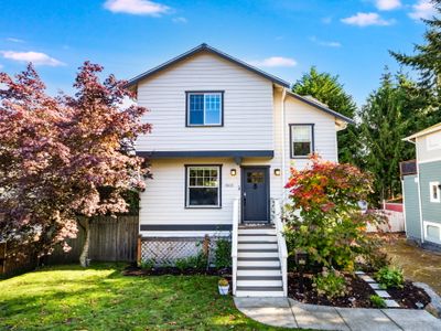Quiet West Seattle Home- Best Location!