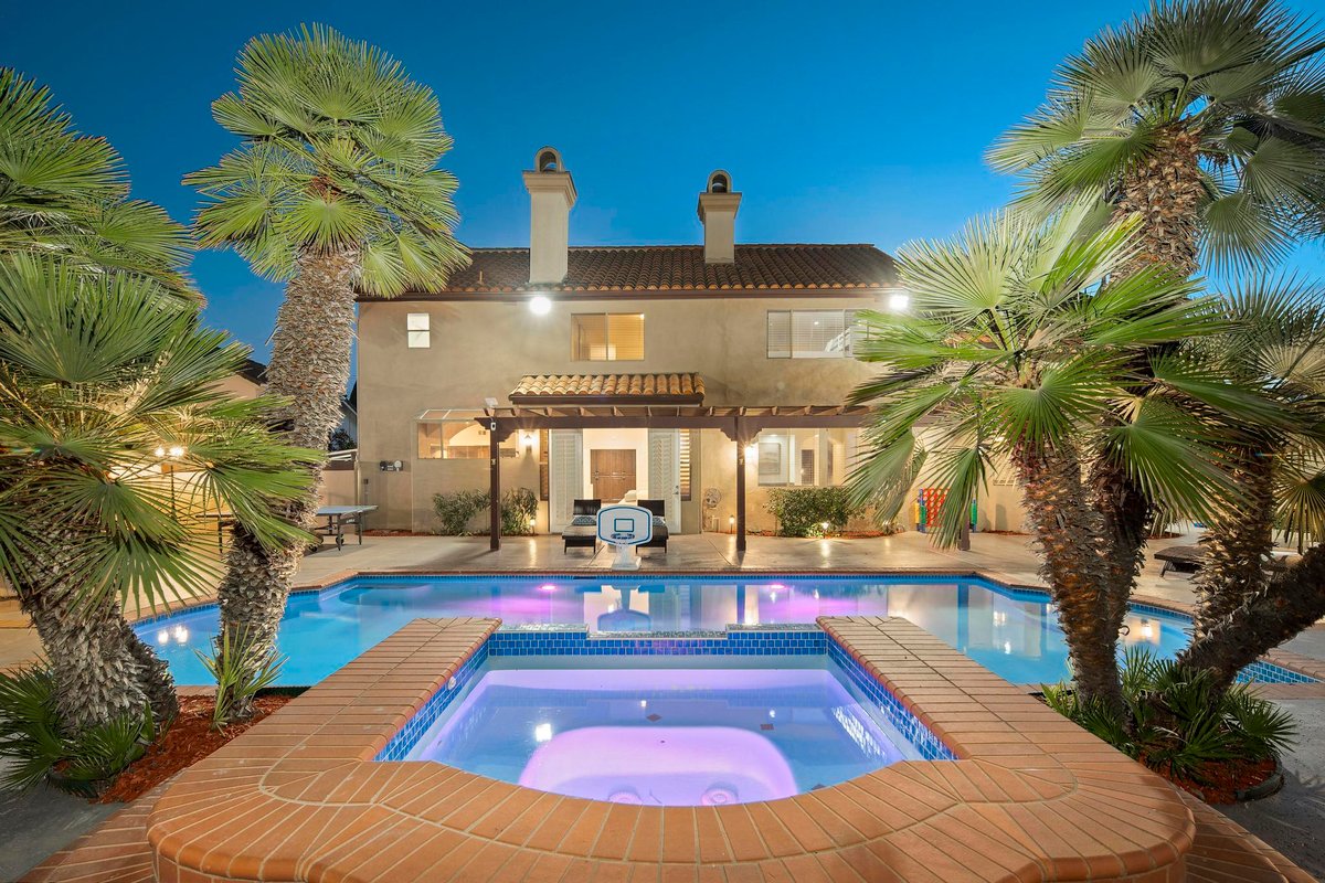 Breathtaking City Views:Game & Movie Rm w/Pool&Spa