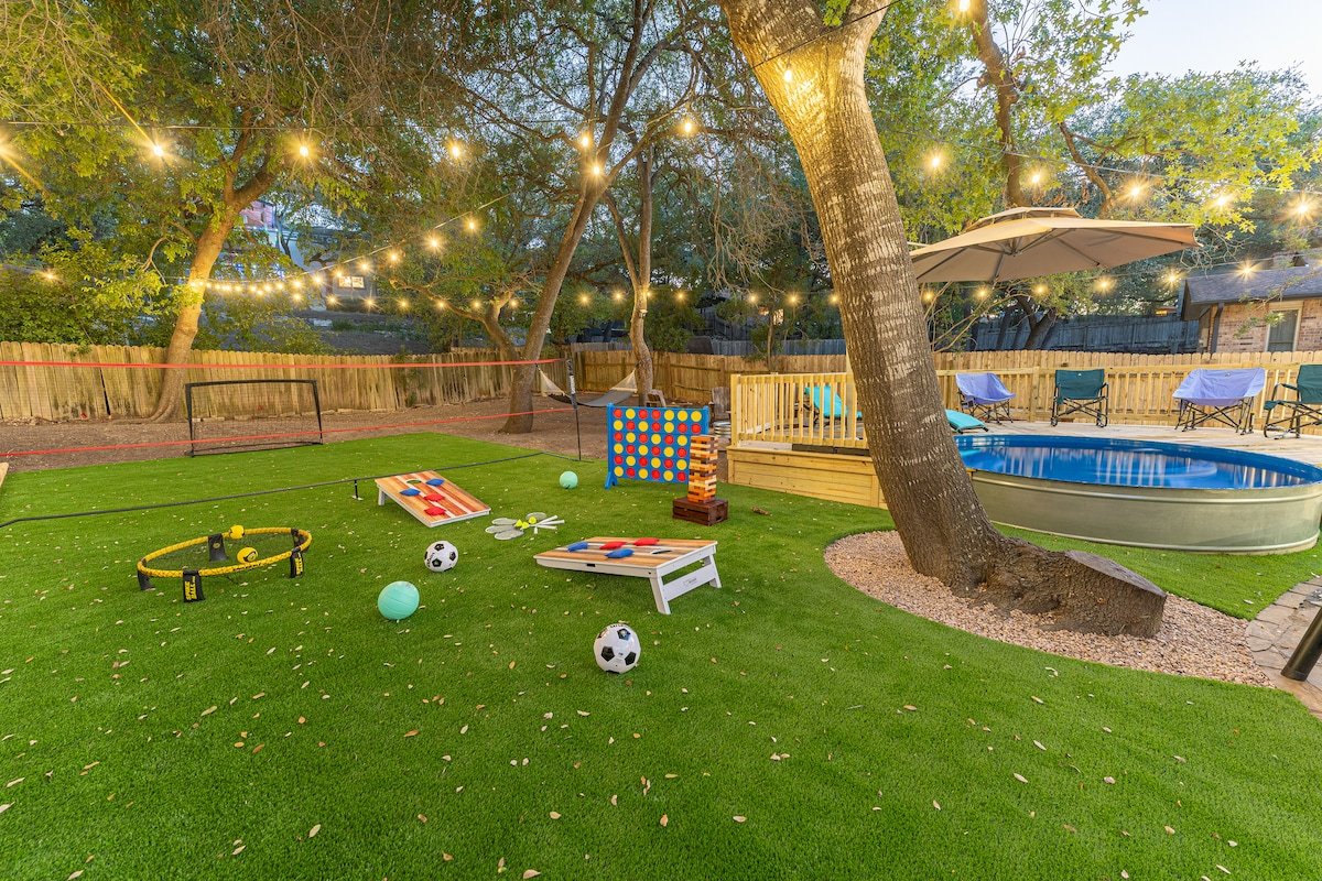 Party Pad! Sleeps 18, Heated Pool, Heart of ATX! gallery image 3