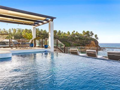 Infinity Pool, Game Room & 5BR Oceanfront Retreat