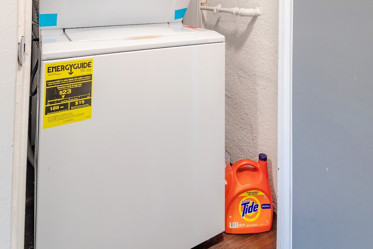 Beverly Hills Home gallery image 4