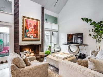 Sweet Retreat-Highland Park