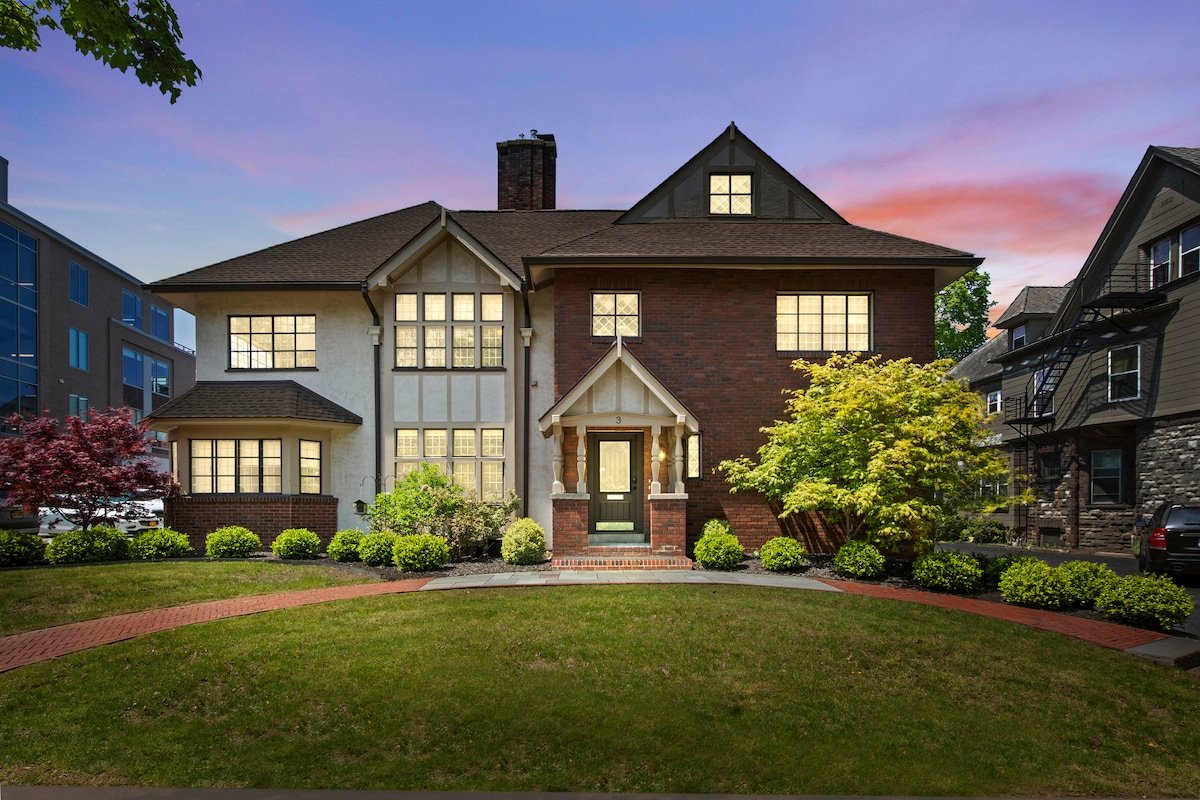 The Suites at 3NG – The Bridal Suite gallery image 3