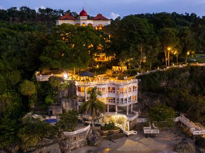 Balaji Palace at Playa Grande