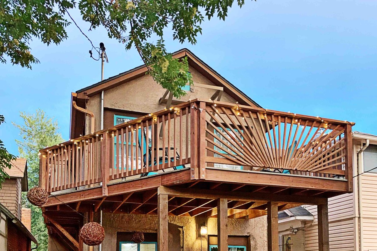 The Good Vibes House – Private shower per bedroom!