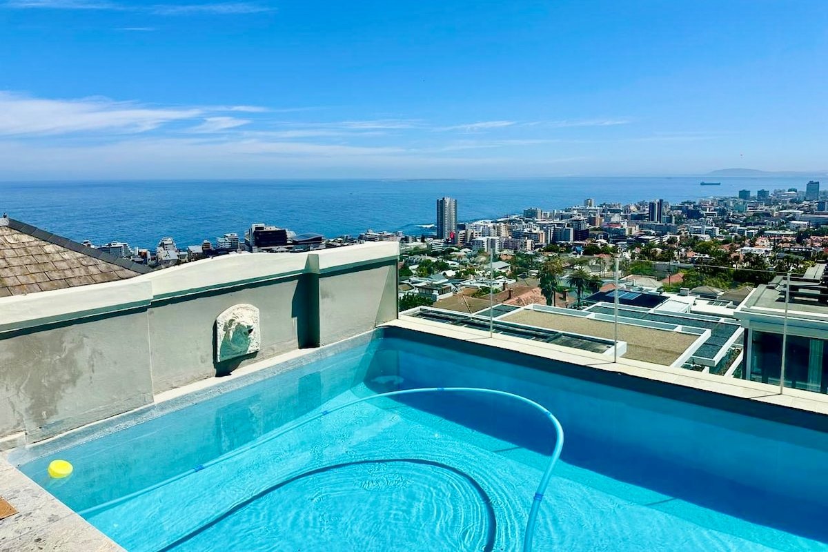 Cape Town Fresnaye 4 Bedroom Villa 222 – Sea Views gallery image 5