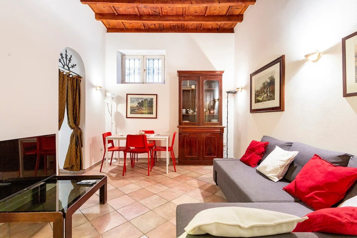 Elegant Apartment near Teatro Alla Scala gallery image 3