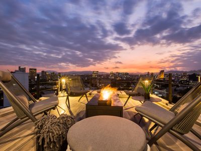 Urban Comfort Near Hotspots | Rooftops+Gym+B/Ctr