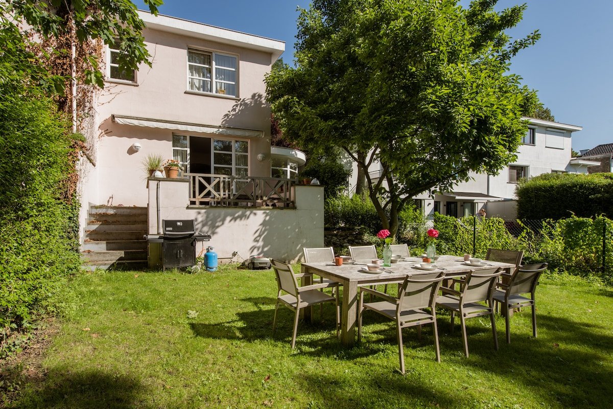 The Pink House, Uccle gallery image 5