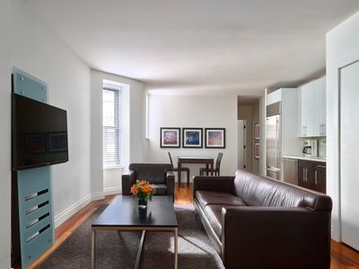 AKA Times Square – 2BDJR – Washer/Dryer, Kitchen