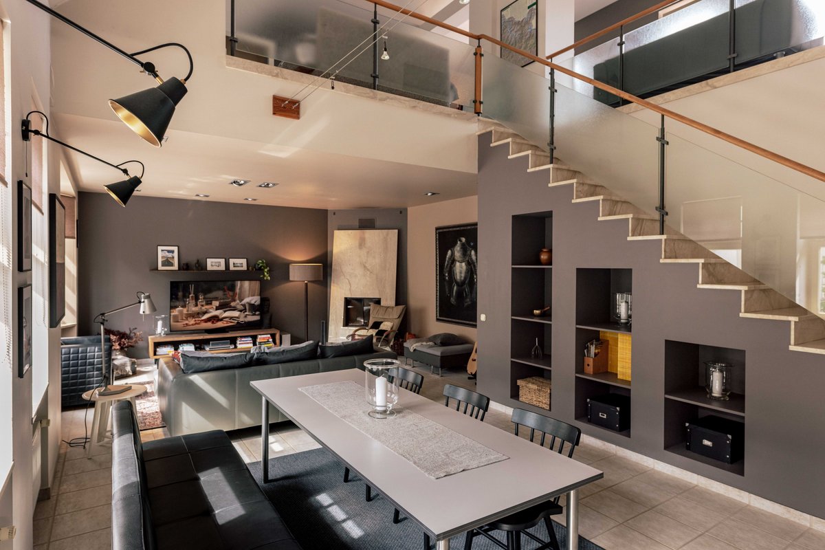 Spacious 2-story apt. w/ terrace – 280 m2