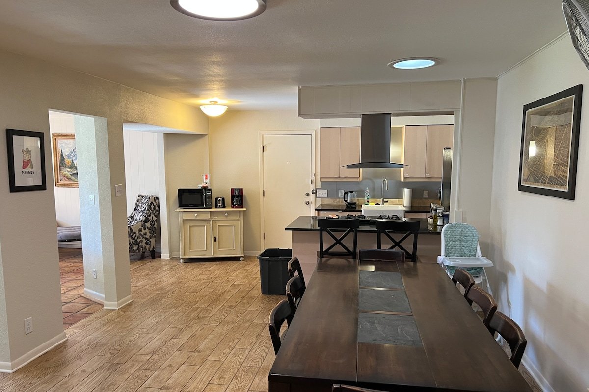 South Austin 3BR Oasis w/ Deck & Yard gallery image 4