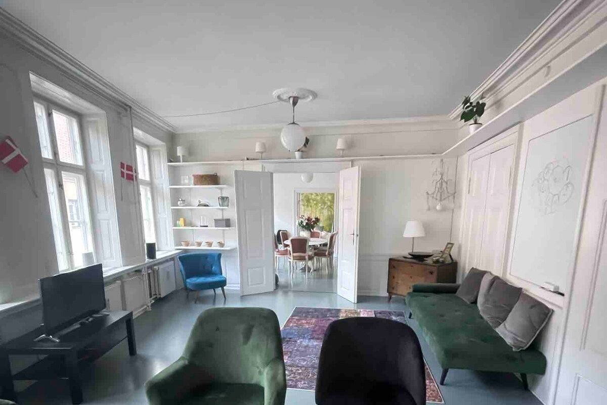 One of a kind penthouse in the heart of Copenhagen gallery image 5