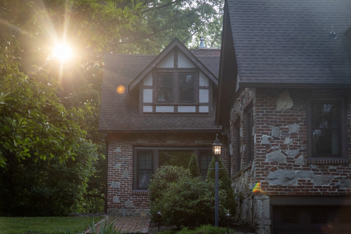 Dog Friendly, Hot Tub & Fire Pit gallery image 4