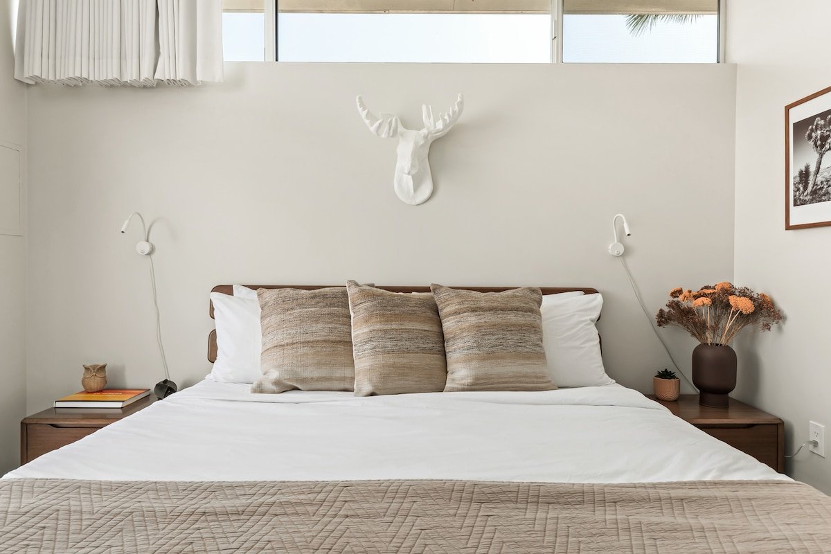 Steel & Solace: Featured in Dwell gallery image 2