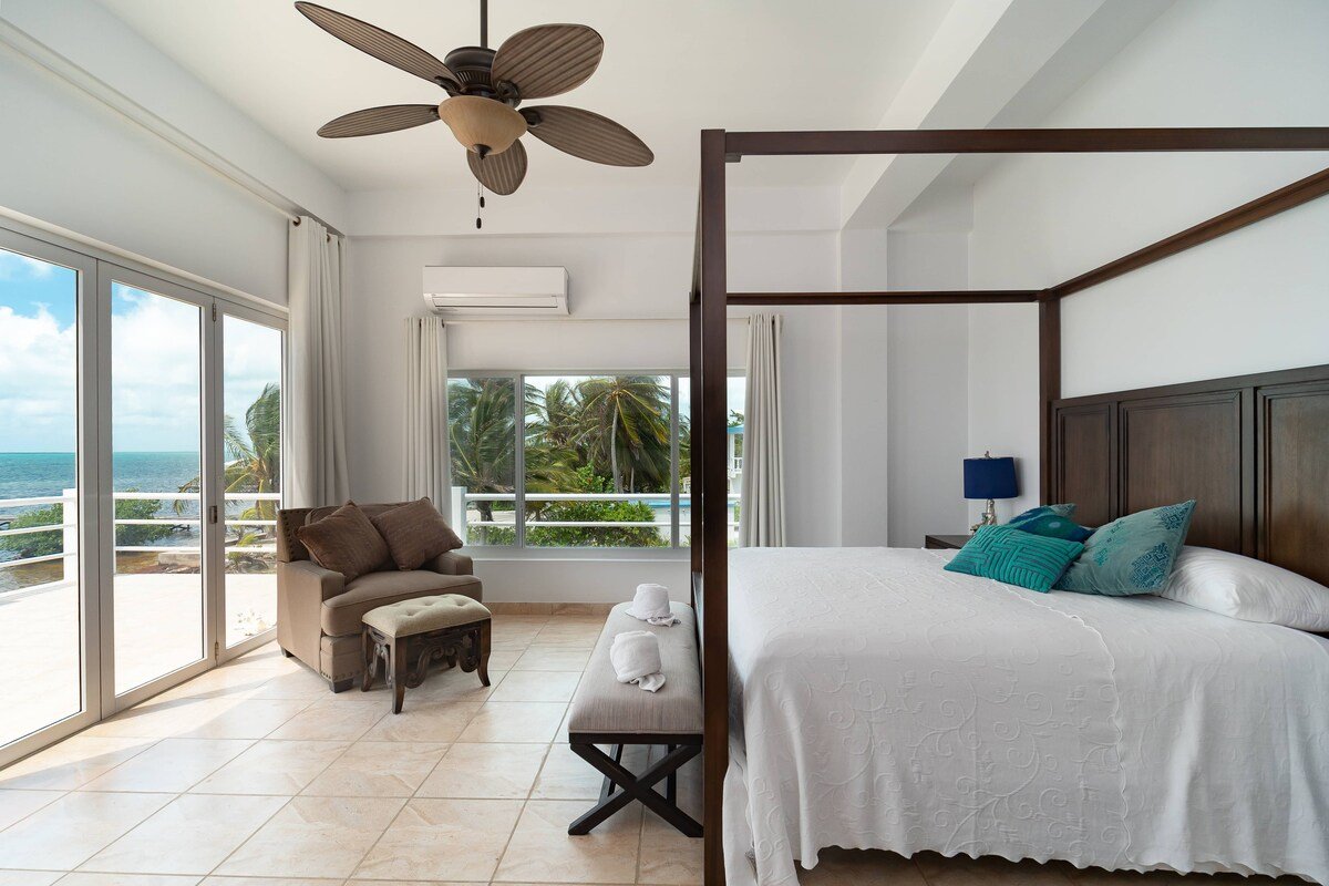 Oceanfront Villa w/Private Pool & Dock gallery image 5