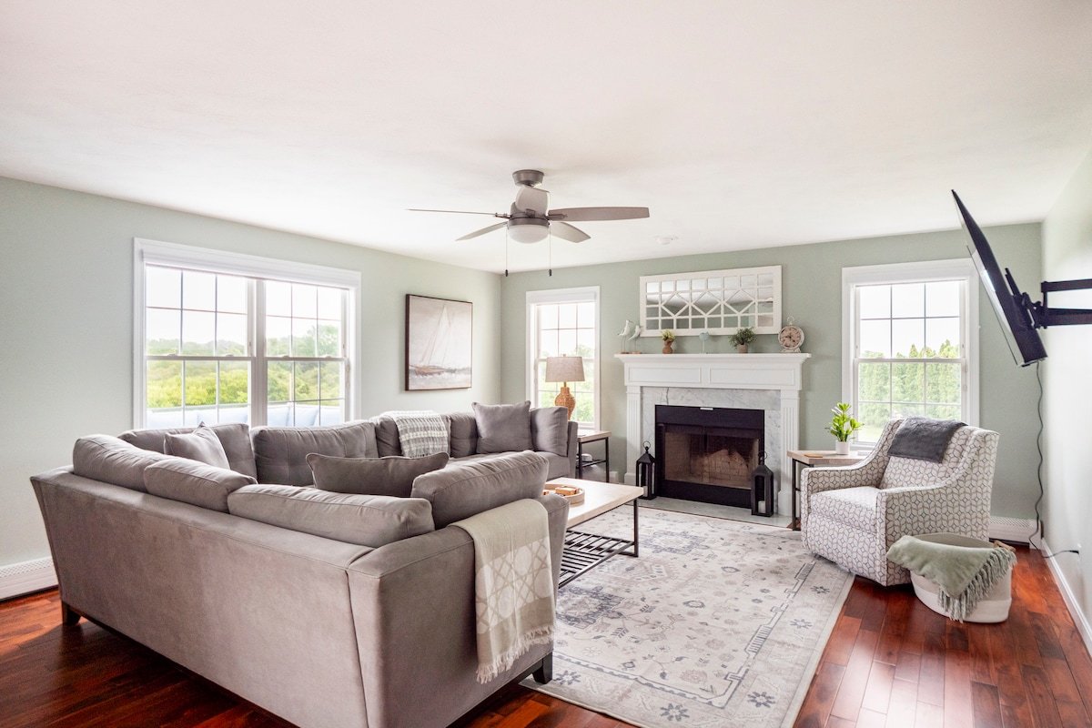 Ocean Breeze Beach House gallery image 5