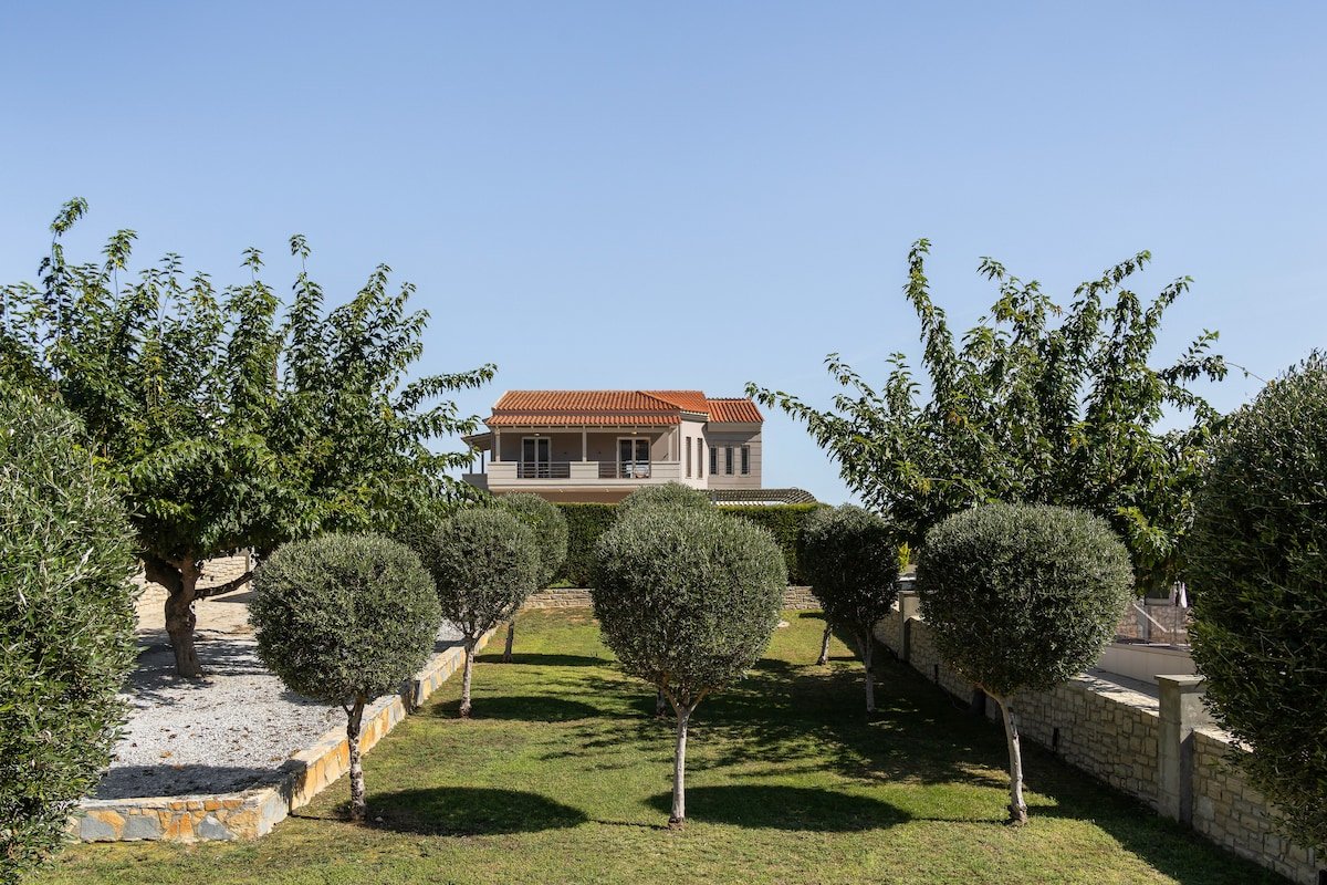 Villa Georgioupoli Beach Haven gallery image 4