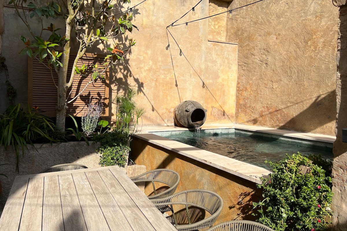 Can Met Mosso, Pool & Terrace gallery image 4