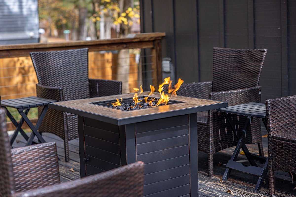 Group House, Game Room, Hiking & Breweries gallery image 3