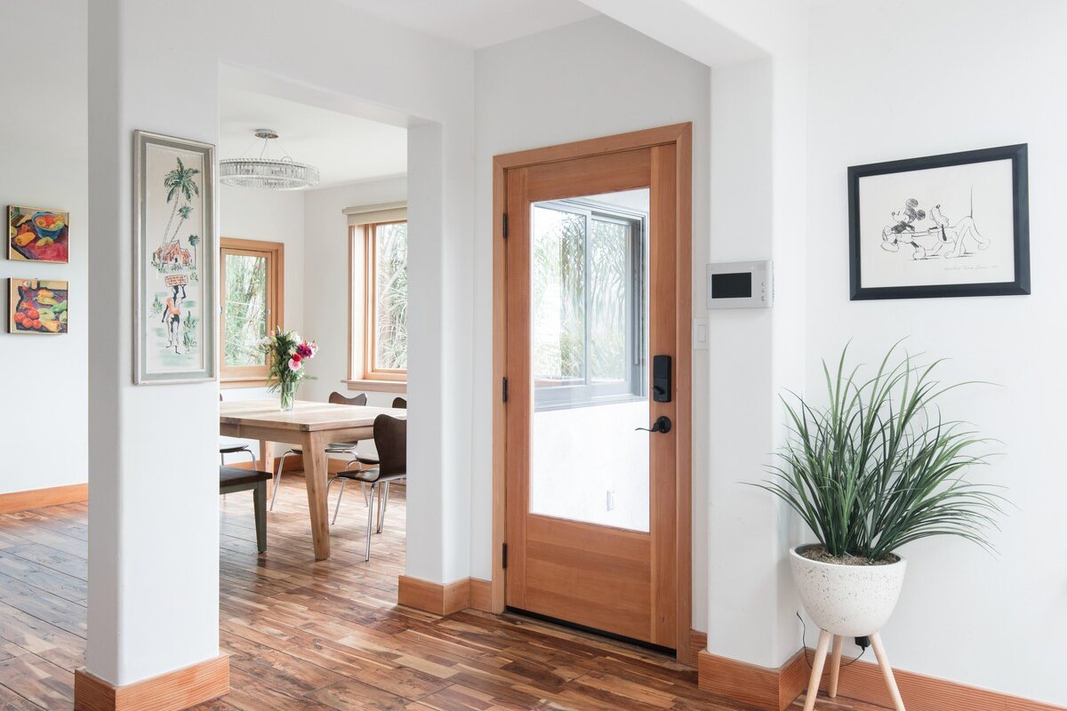 Contemporary Vintage with Great View gallery image 5