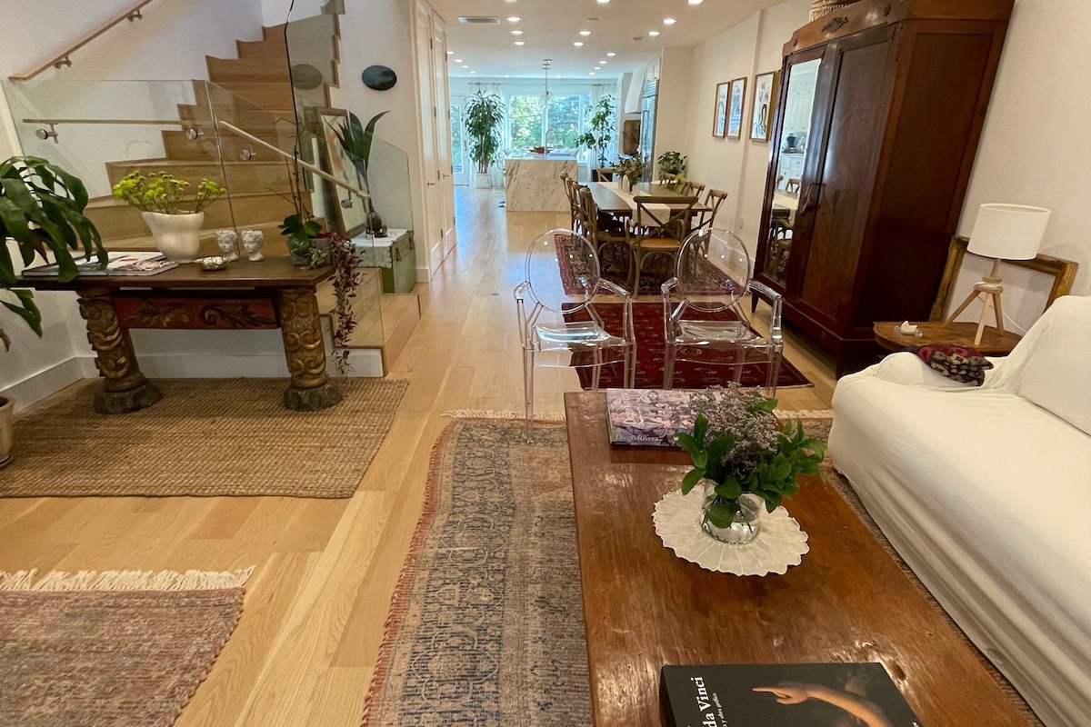 Fully Renovated Row House in Georgetown gallery image 2