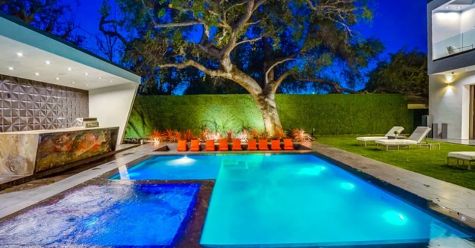 Gated, Modern LA Escape with Pool + Firepit gallery image 3