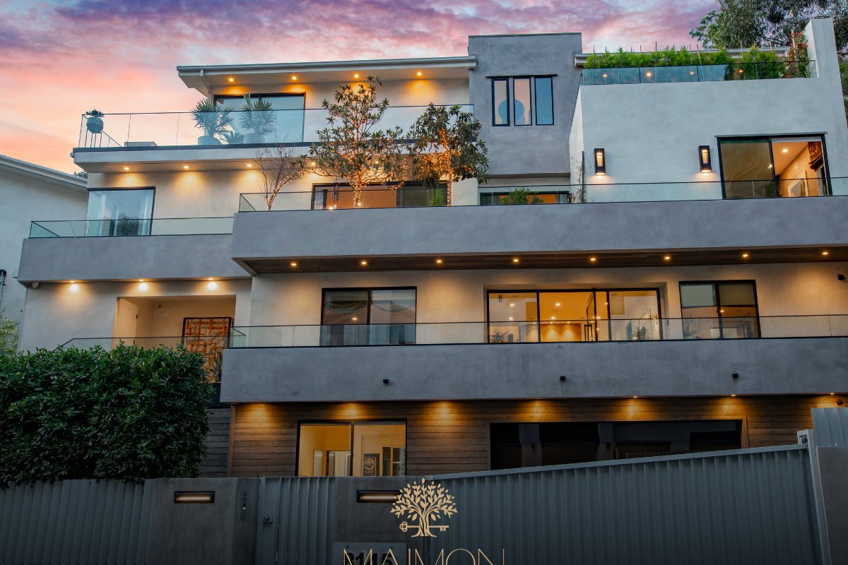 Luxurious 5BR Tri-Level Retreat in Hollywood Hills