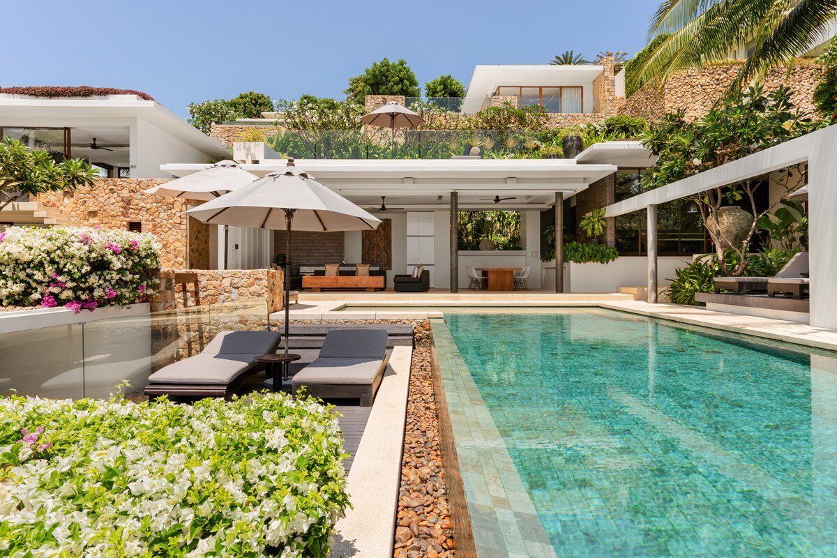 Samujana Sixteen gallery image 5