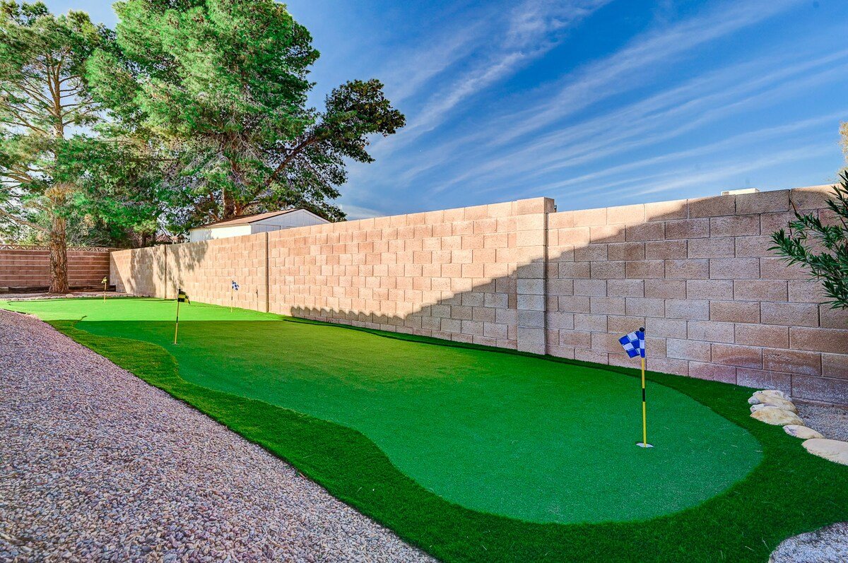 Spacious Oasis w/ Pickleball Mins to Strip/Stadium gallery image 4