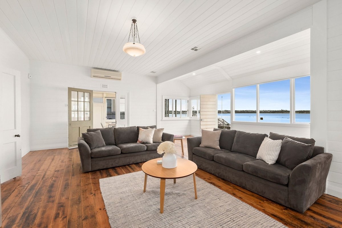 Riverside – 6 bedroom – Family Retreat – Portrush gallery image 5