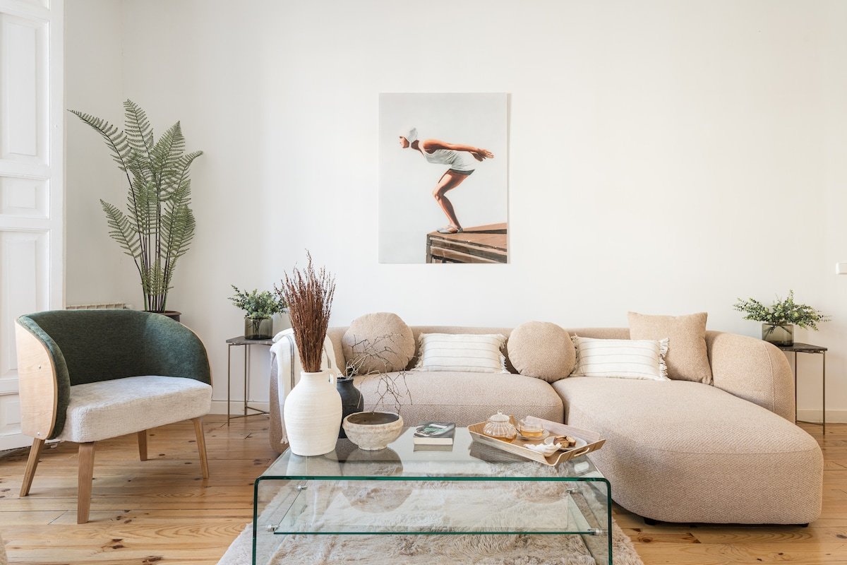 Superchic apartment gallery image 3