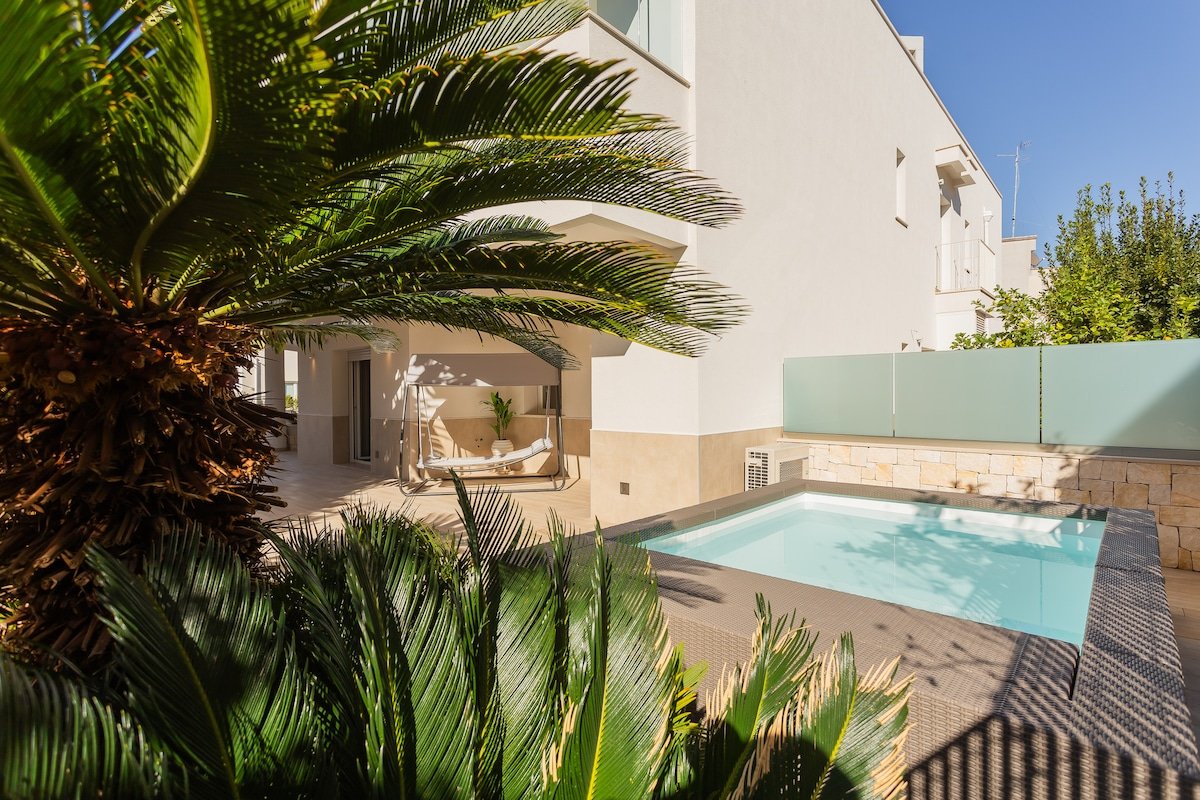 Palazzo Lux Stays-6 Apts_Pool_Beach_Parking_Centre gallery image 2