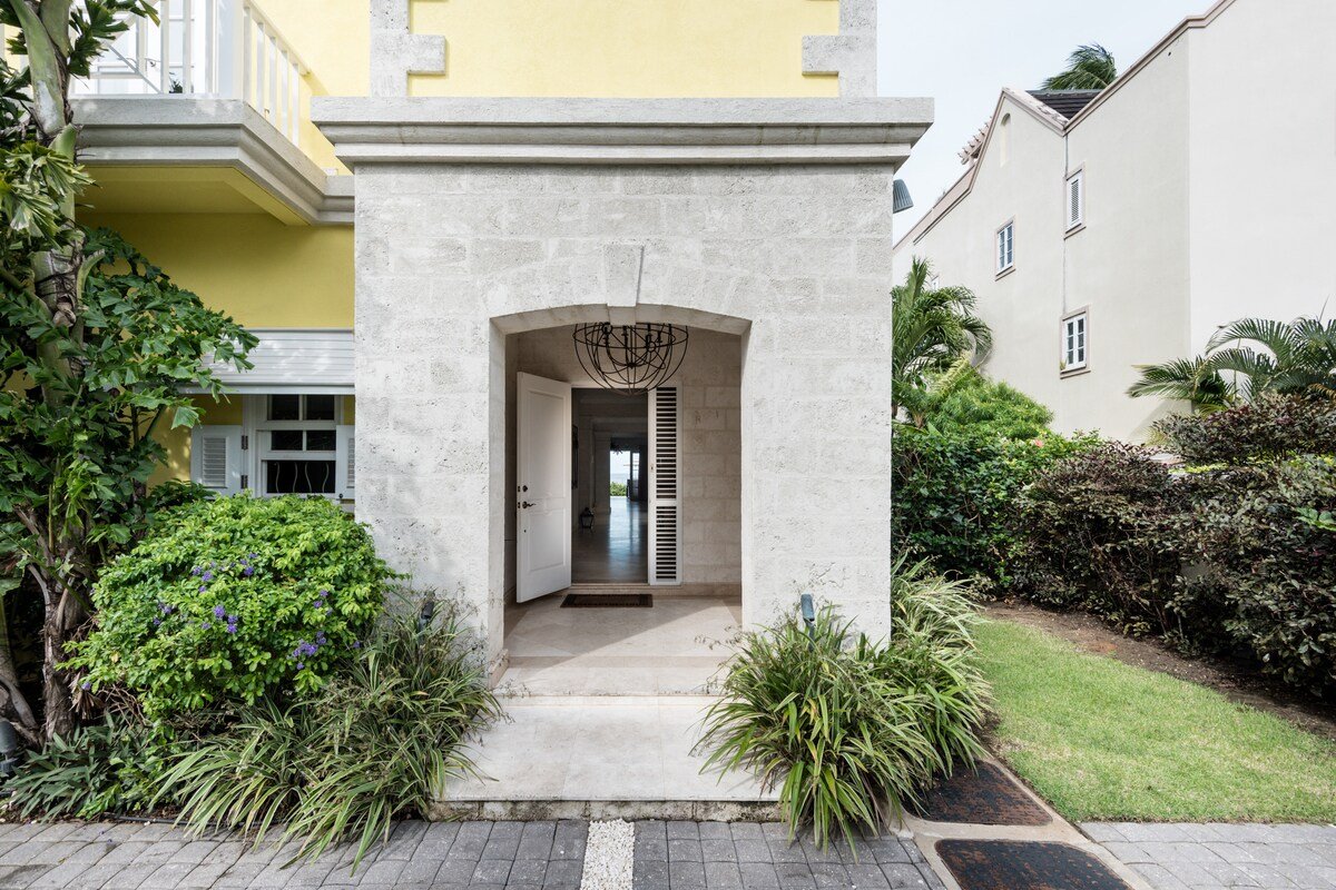 Still Fathoms gallery image 2