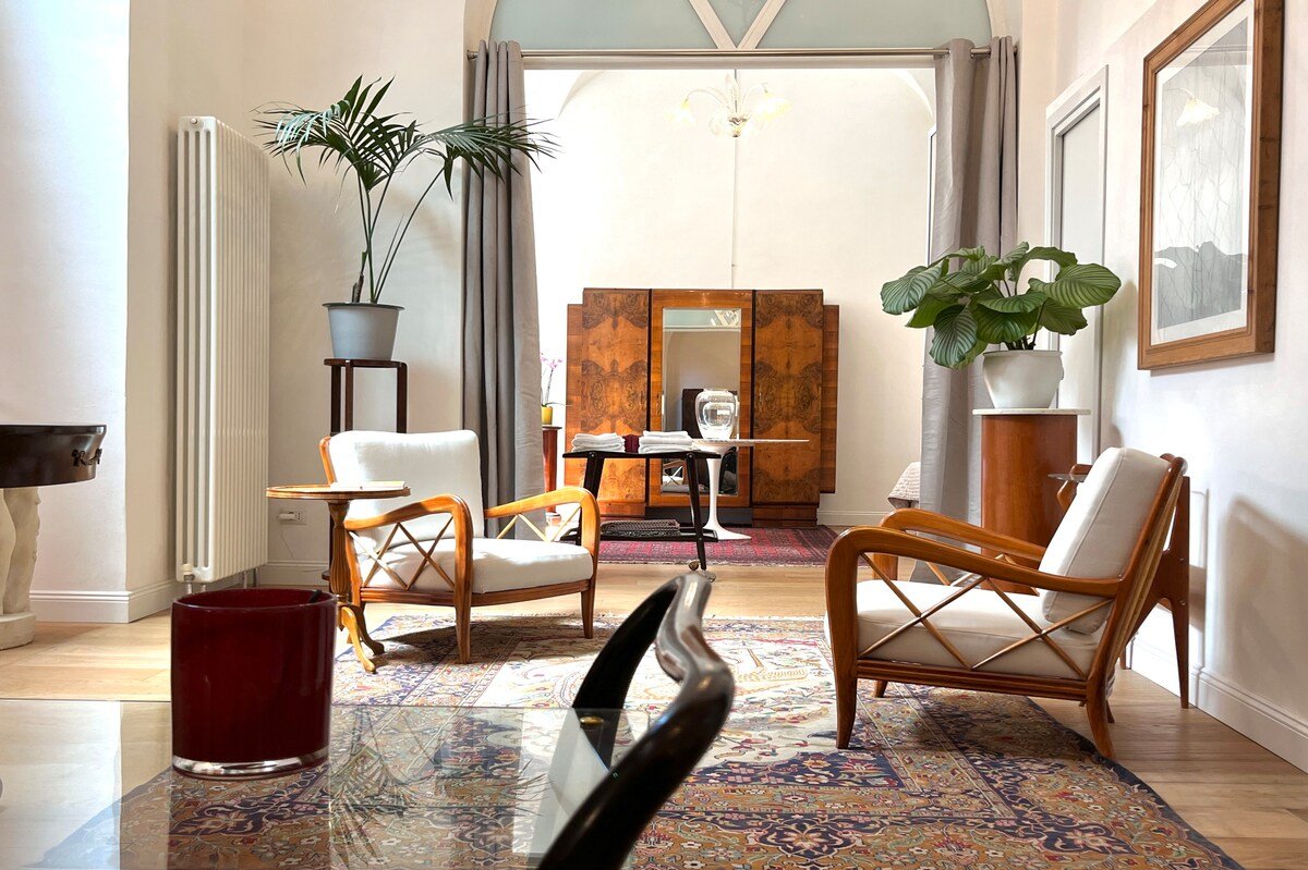 Colosseum Loft | ArtDesignApartments gallery image 4