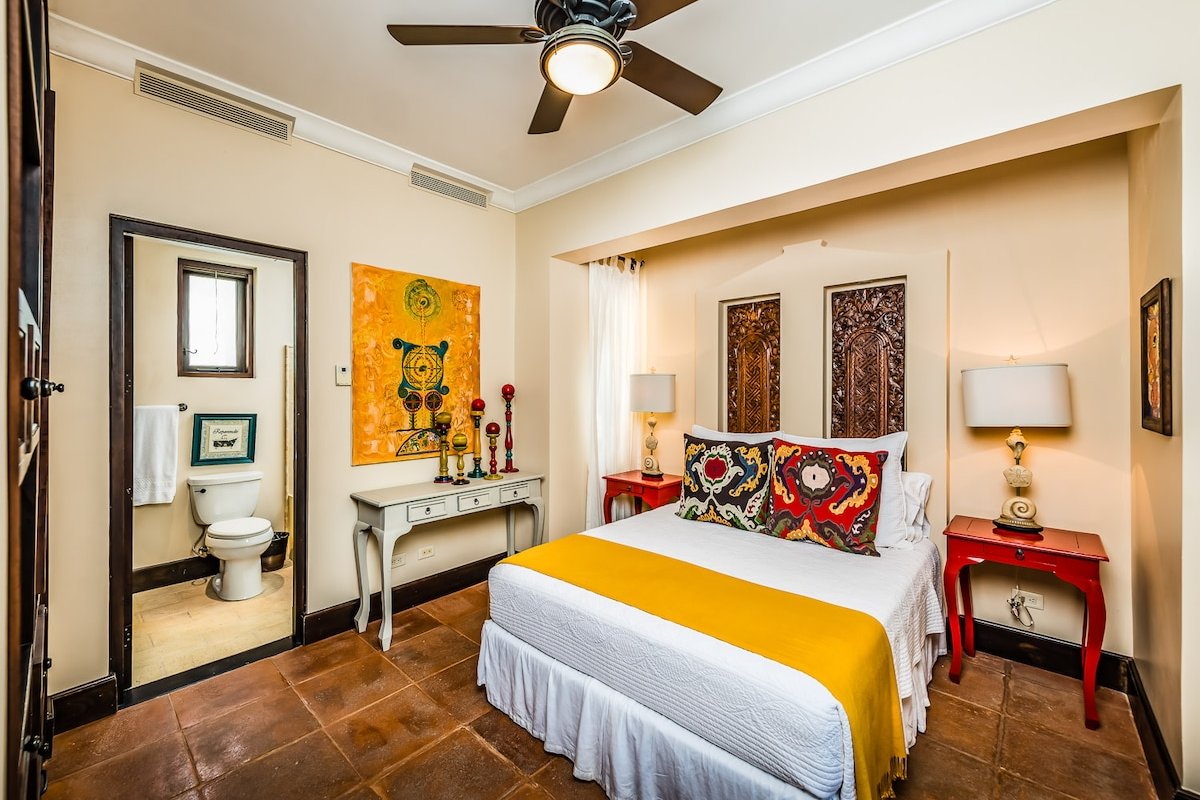 Oceanside Villa With Pool & Beach Club -Casa Cielo gallery image 2