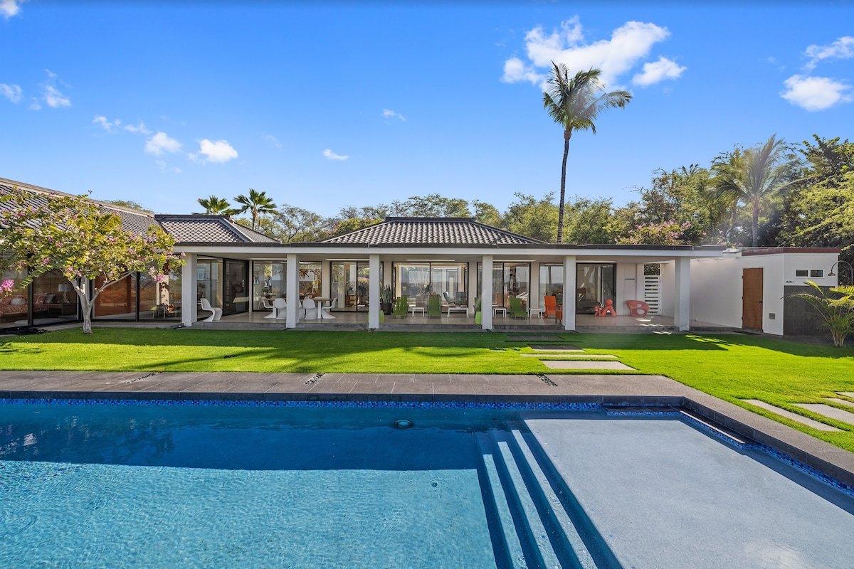 Modern 4bd Home w/Pool and Amazing Ocean View! gallery image 4