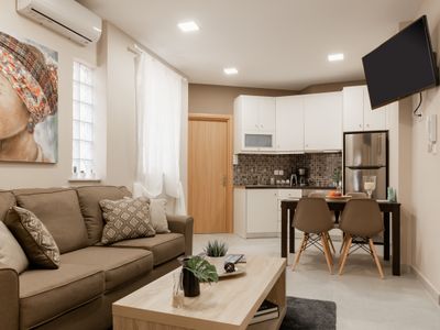 Monastiraki Urban Apartment, next to the Metro.