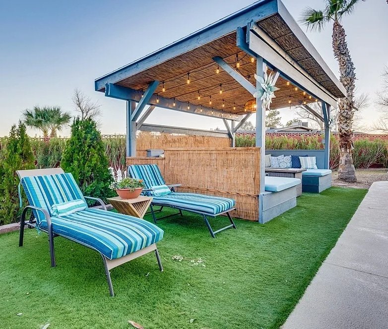 Speakeasy • Pool • Spa • Games • Strip • Stadium gallery image 4