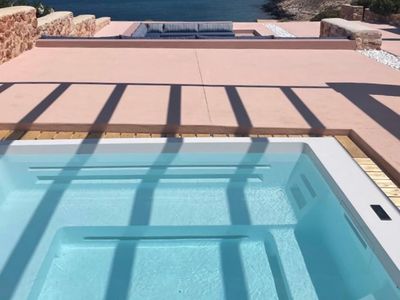 À Paros, fantastique villa les pieds dans l’eau