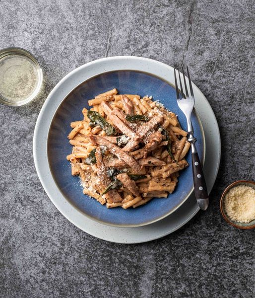 Photo of Cheesy Garlic Pasta & Pork