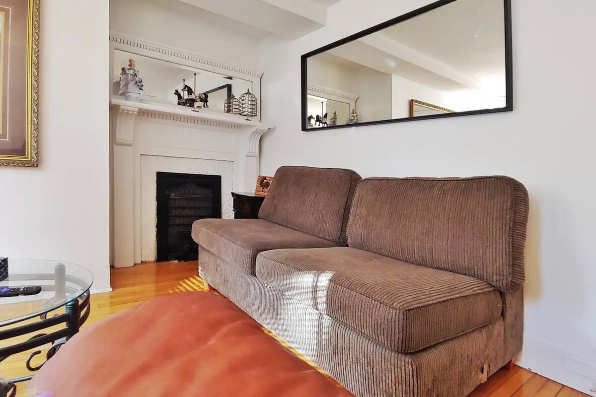 3+2Br 3 Bath Full Kitchen 2 Parking Downtown gallery image 5