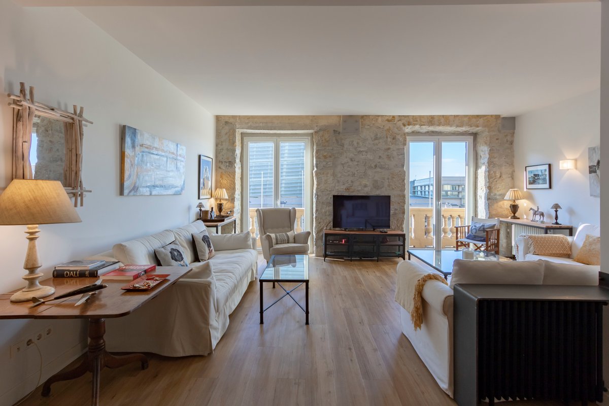 LUX ZURRIOLA : Beach Front Apartment – Kursaal